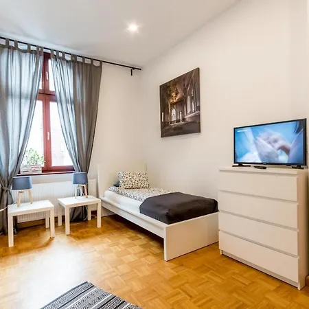 Livingroom 3 Self Check-in 24h