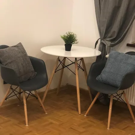 Livingroom 3 Self Check-in 24h Apartment *